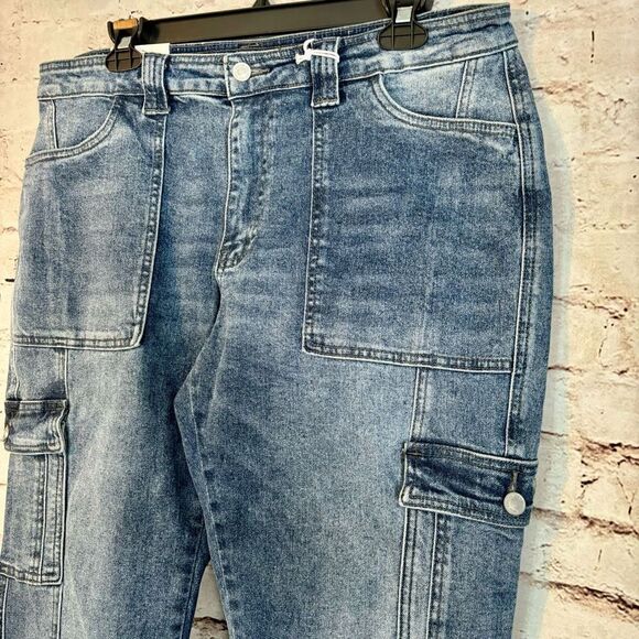 KanCan Avery Cargo Crop Utility Jeans Denim Acid Washed Blue Womens Size 13/30 - Picture 3 of 9
